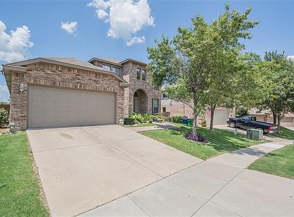2nd image of 2708 Elmwood Ct