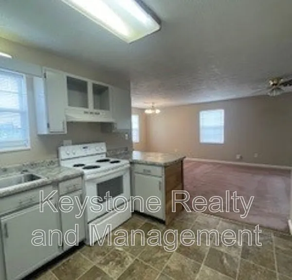 298 Thompsonville Ln #702 — Photo 3