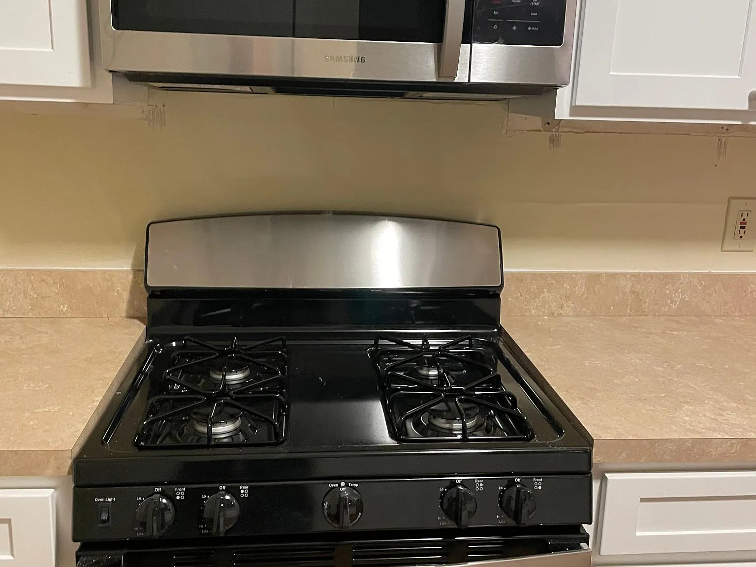 3 bed, $1,600 — Photo 3