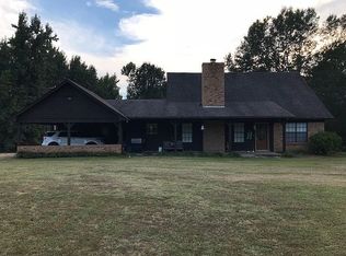 831 Central Academy Rd, Batesville, MS 38606