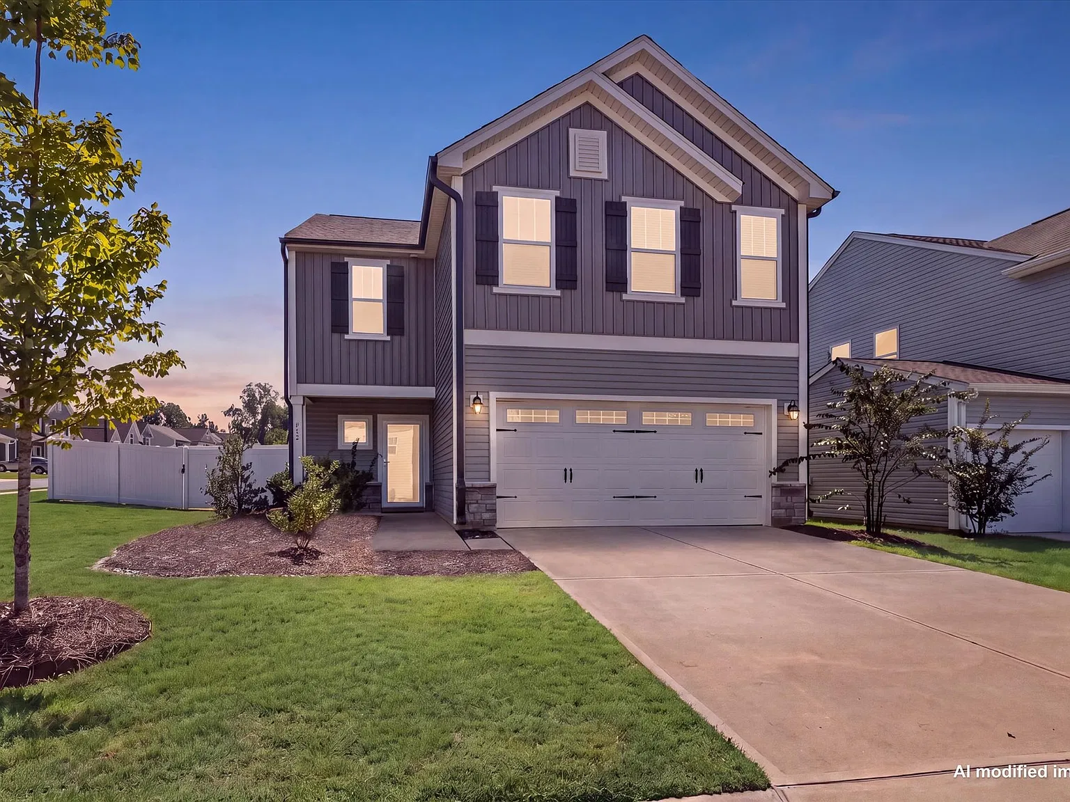 3 bed, 2.5 bath, 2333 sqft, $2,495 — Photo 2