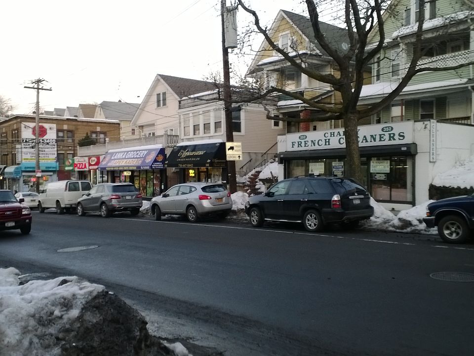 1st image of 352 Victory Blvd