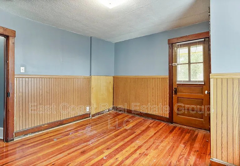 39 W Wilson Blvd — Photo 26