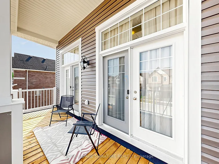 635 Newlove St — Photo 49
