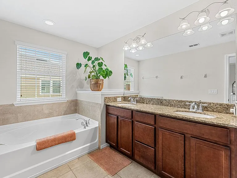 1380 Mill Stream Ln — Photo 7