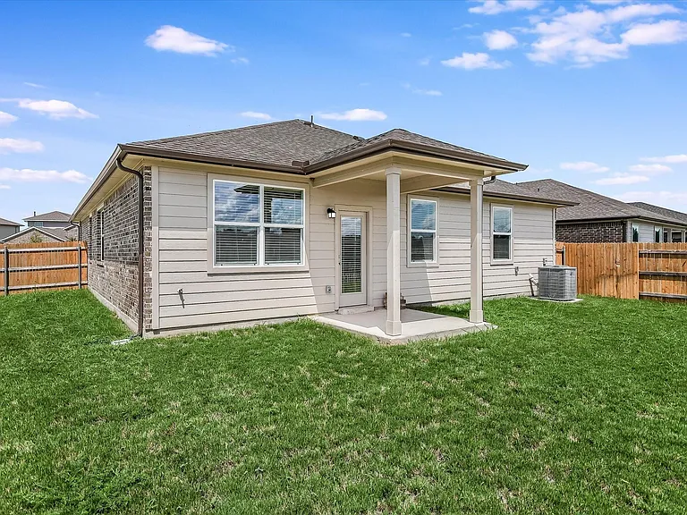 413 Rainmaker Ln — Photo 27