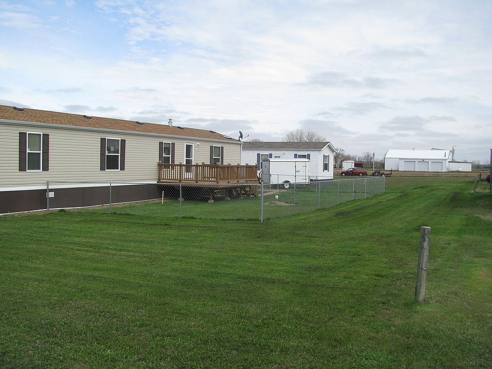 100'x283' Lot