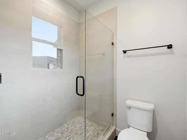 519 W Ascent Dr — Photo 23