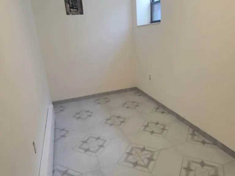 25-83 44th St #1G — Photo 11