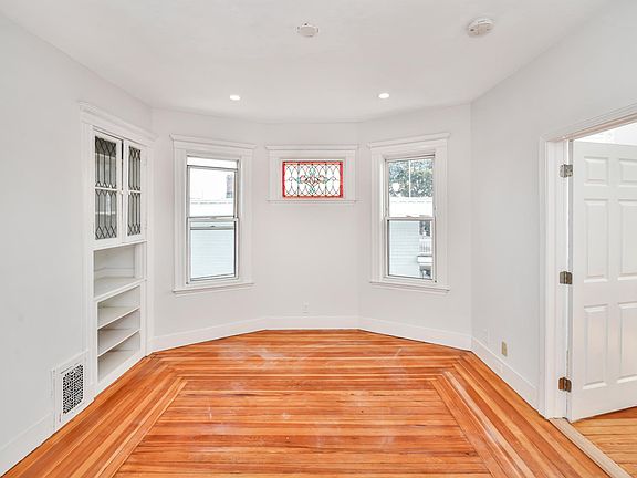 4th image of 41 Dix St APT 1