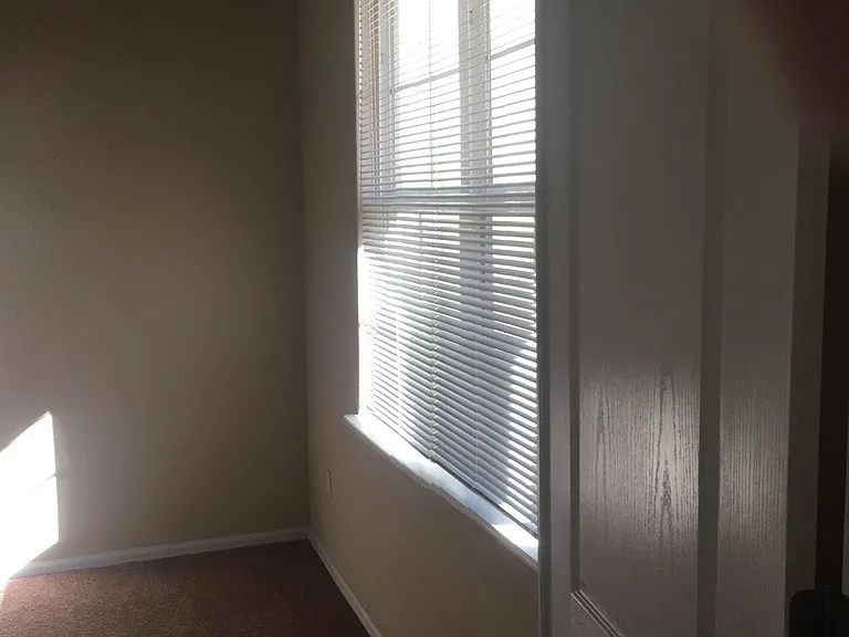 7628 Canyon Oak Dr — Photo 5