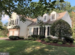 18505 Heritage Hills Dr, Olney, MD 20832