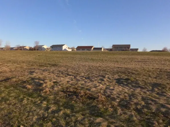 446 Highland Dr, Ellsworth, WI 54011