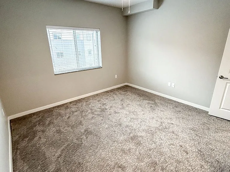620 Research Dr — Photo 15