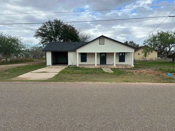 704 N Dagmar Ave, Hebbronville, TX 78361