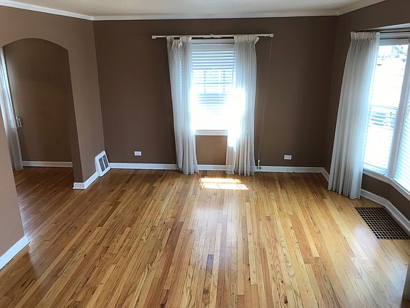 2nd image of 5141 N Natoma Ave