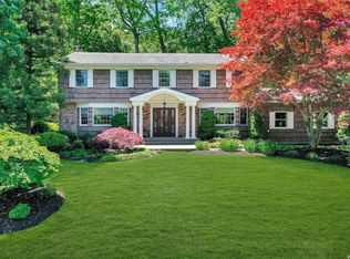 9 Rodsfield Ct, Huntington, NY 11743