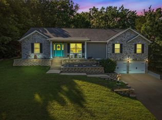 10227 Lake Ridge Dr, Hillsboro, MO 63050