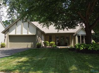 2338 Saint Roberts Ln, Toledo, OH 43617