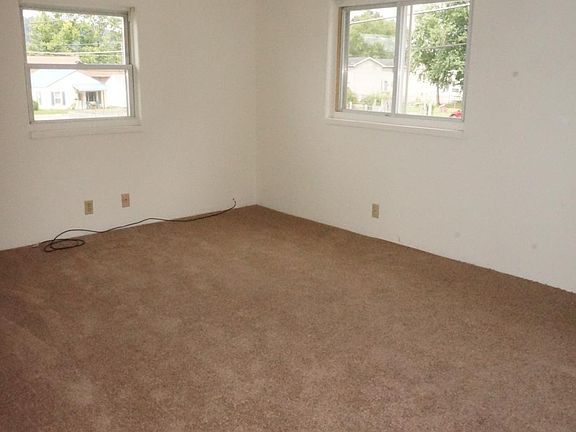 2nd image of 719 Chesapeake Ave