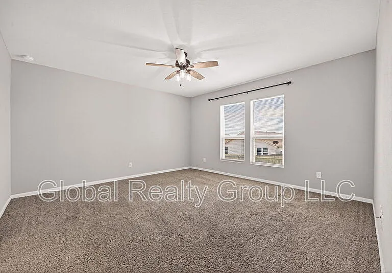 10426 Rosalina Loop — Photo 25