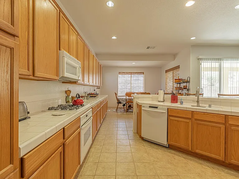 5549 Las Brisas Ter — Photo 11