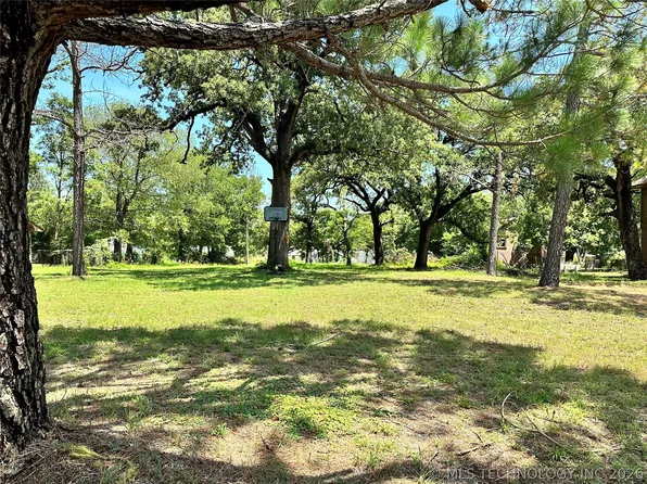 812 C St SE, Ardmore, OK 73401