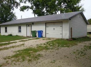 204 N Traer St, Clarksville, IA 50619