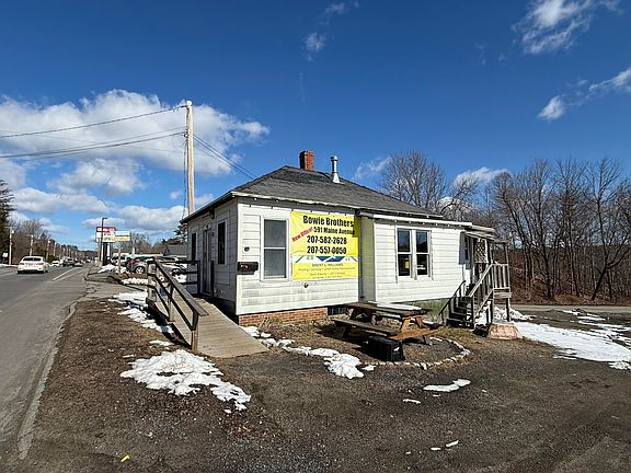 5th image of 585 Maine Avenue