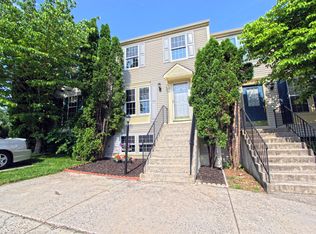 13931 Winding Ridge Ln, Centreville, VA 20121