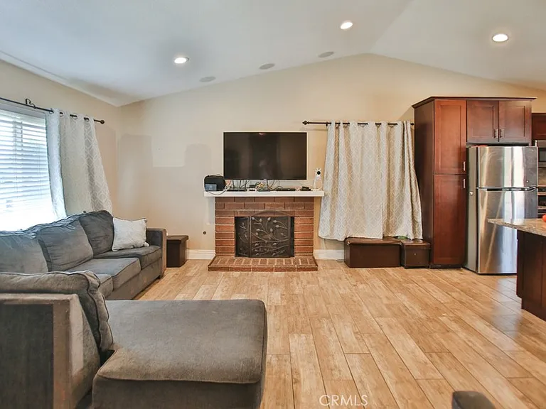 12620 Nasturtium Dr — Photo 3