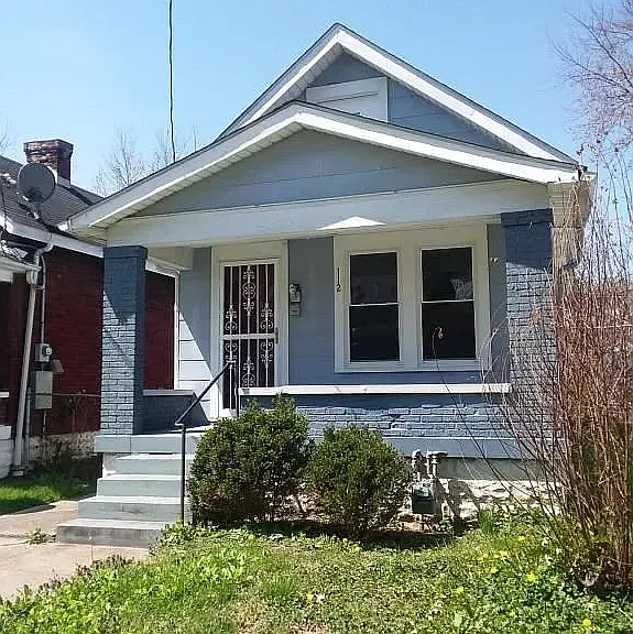 112 Boston Ct — Photo 1
