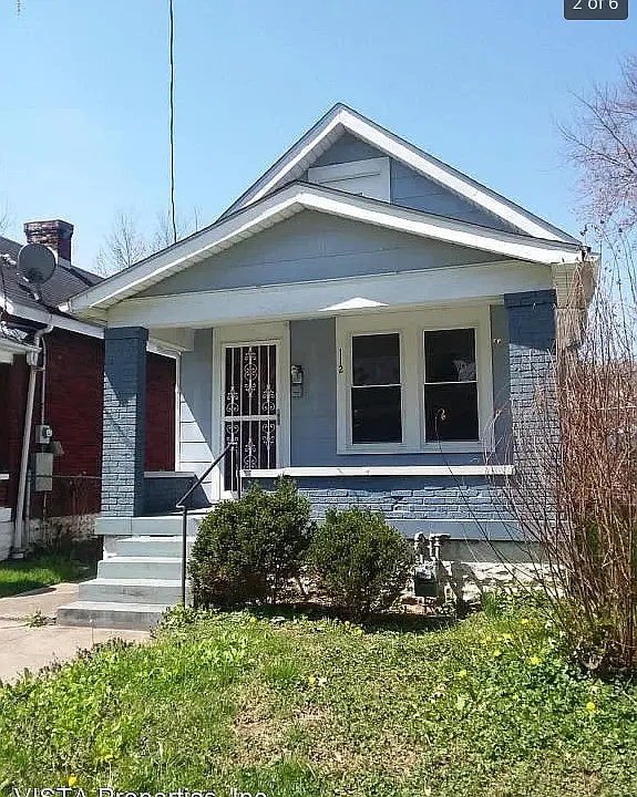112 Boston Ct