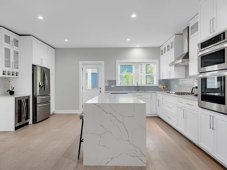 1205 Curtiss St — Photo 19