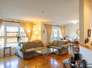 249 The Promenade, Edgewater, NJ 07020