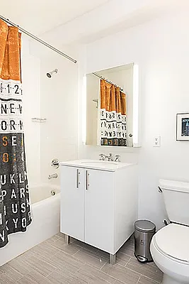 Rented by Space Marketing Shop | media 4