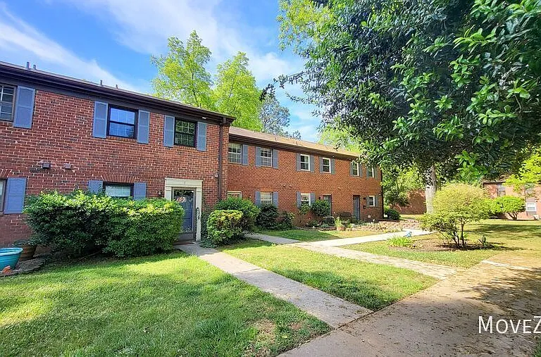 5805 Nottoway Ct #D — Photo 12
