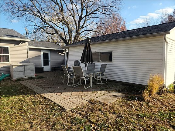 2nd image of 647 Wilson Ave
