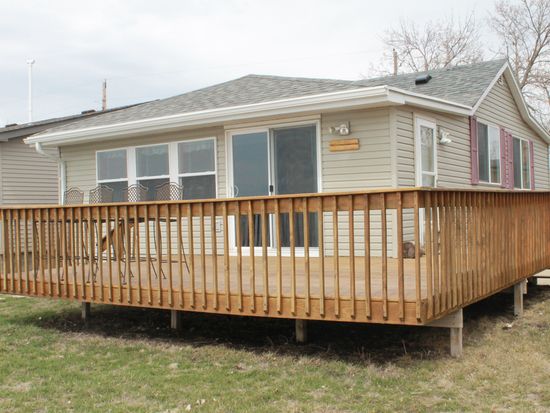 160 N Lake Dr Lake Poinsett Sd 57223 Zillow