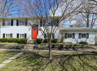 1019 Talbot Ave, Lake Bluff, IL 60044