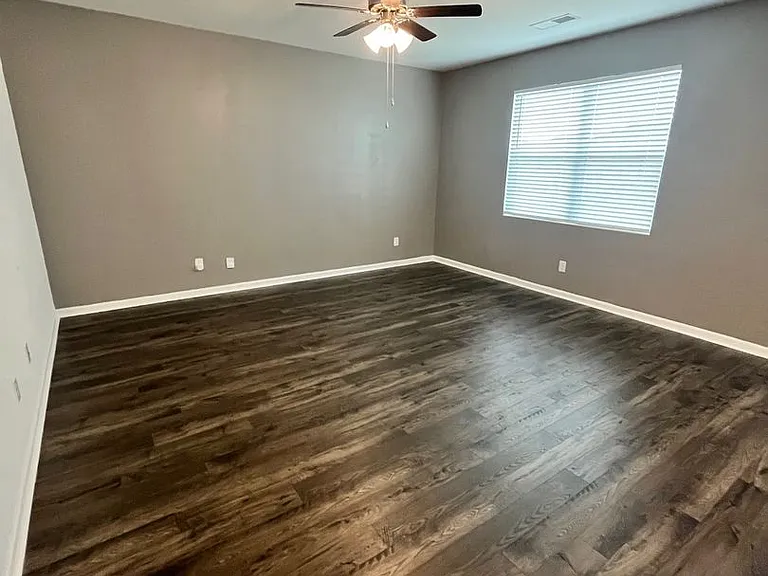 102 Alton Tucker Sr Blvd — Photo 6