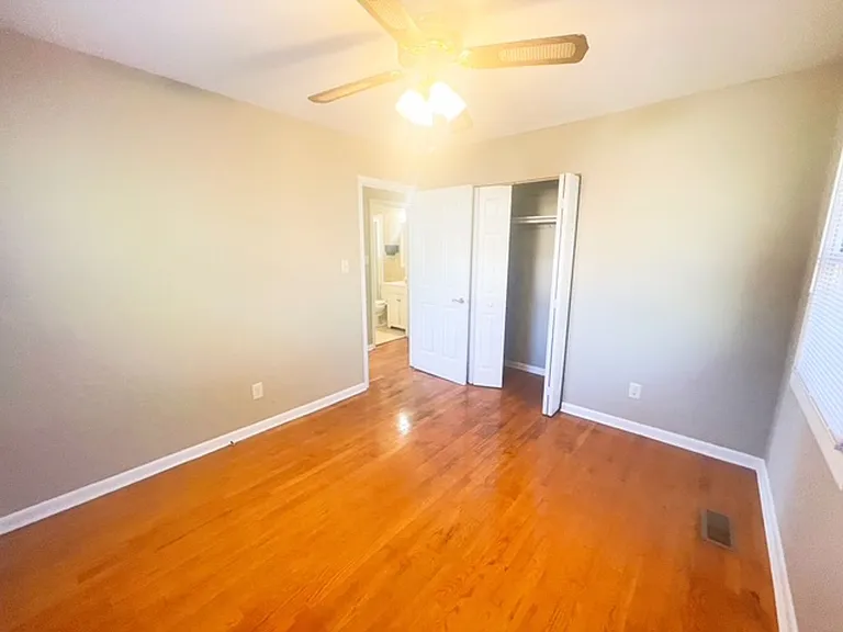 1708 Saint Augustine Ave — Photo 13