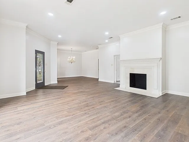 1178 Oval Dr — Photo 5