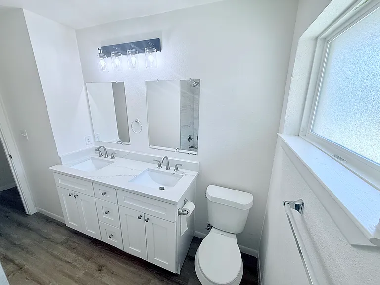 1411 W Shields Dr — Photo 11