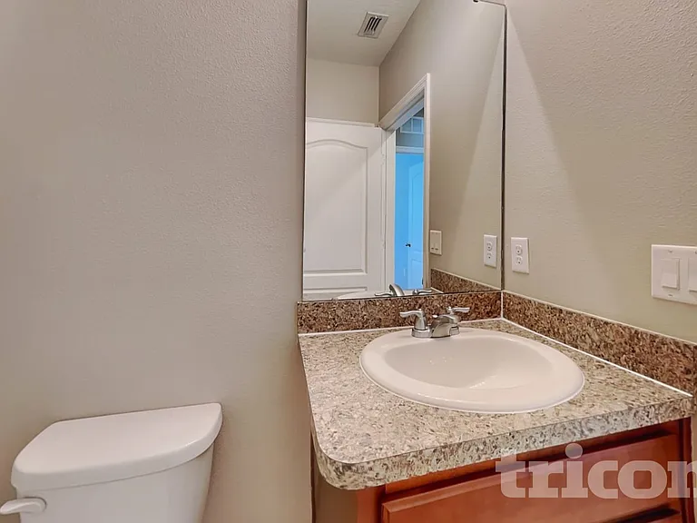 991 Summer Glen Dr — Photo 13