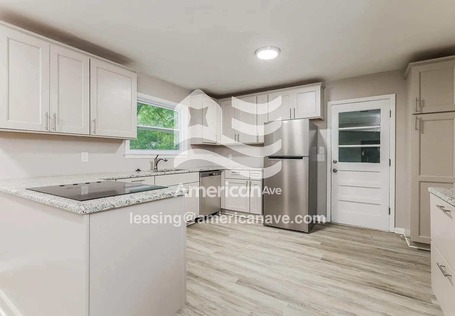 3 bed, 2.0 bath, 1942 sqft, $1,655 — Photo 4