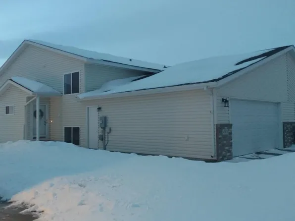 3293 62nd Ave S, Fargo, ND 58104