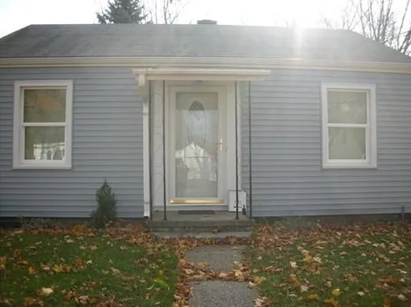1321 Woodbine Ave, Lansing, MI 48910