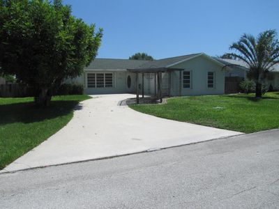 8773 SE Sandridge Ave, Hobe Sound, FL, 33455
