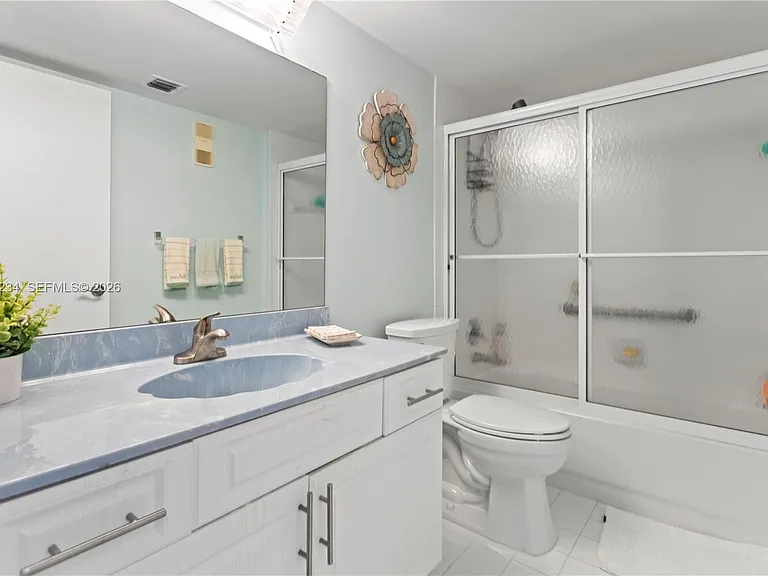 5876 Regal Glen Dr #101 — Photo 14